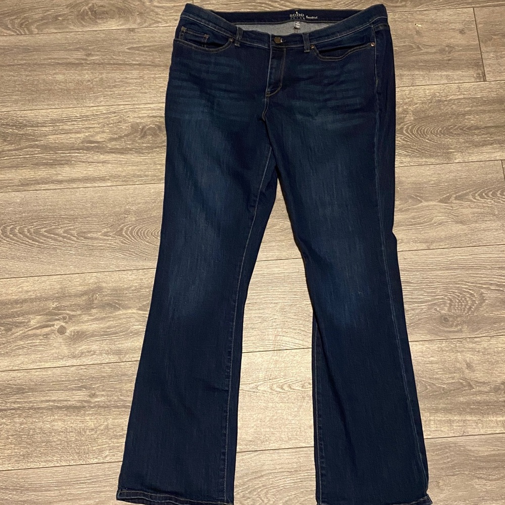 Soho Dark Indigo Boot cut size 18 Jeans